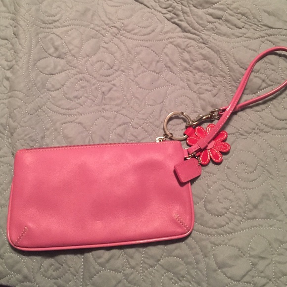 Authentic coach wristlet - Picture 2 of 4